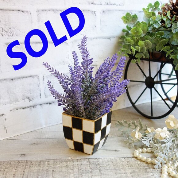 Checked Flower Pot Black and White Check Courtly Style Decor Buffalo Check Plant - Picture 1 of 7